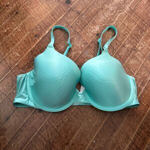 Victoria’s Secret teal satiny perfect coverage 34C bra